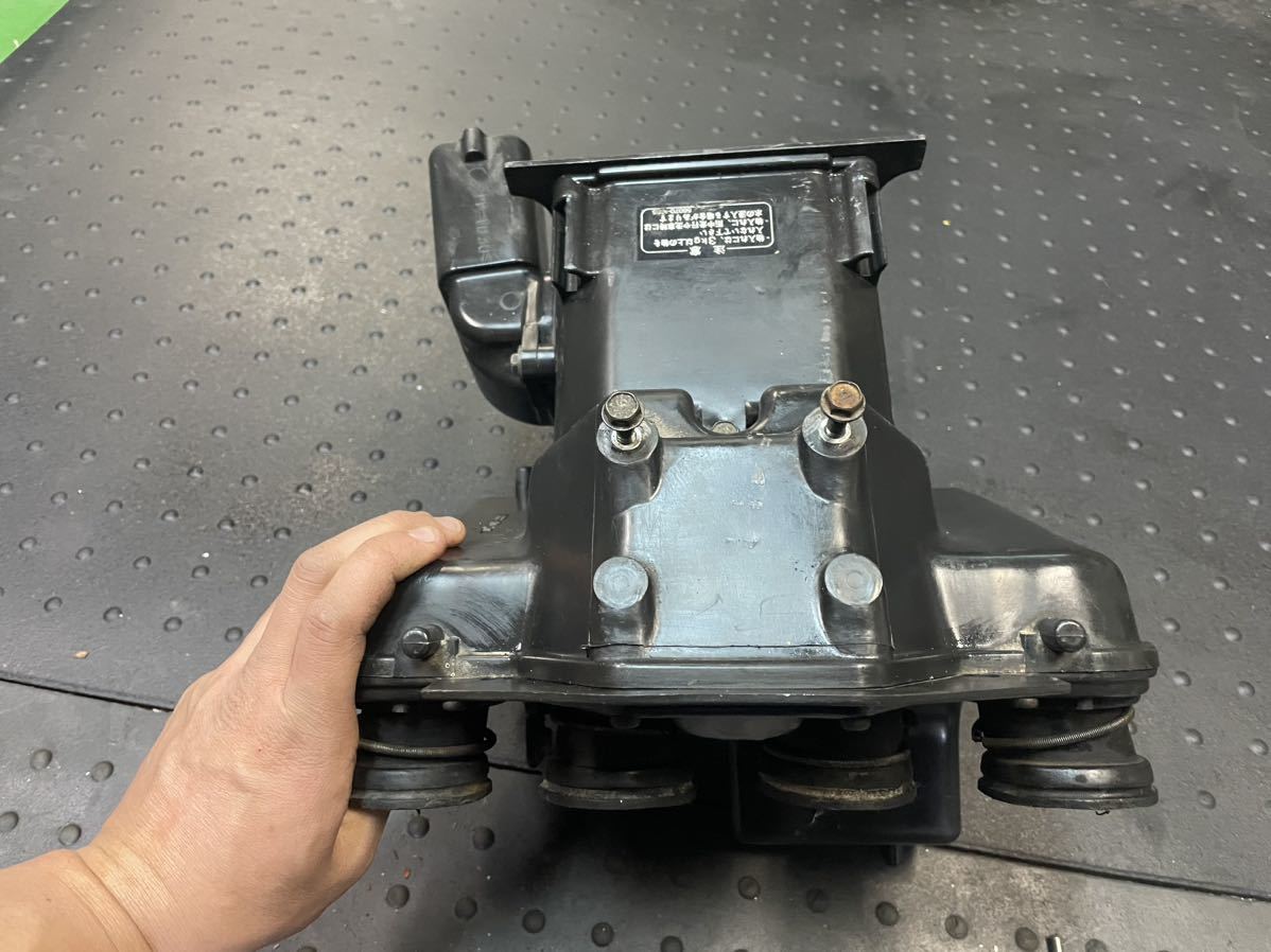 カワサキ ZRX400 ZR400E 純正エアクリーナーボックス 検(XJR400