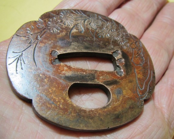 優品 E-69 銅鍔 木瓜形 菊花の図 音色良