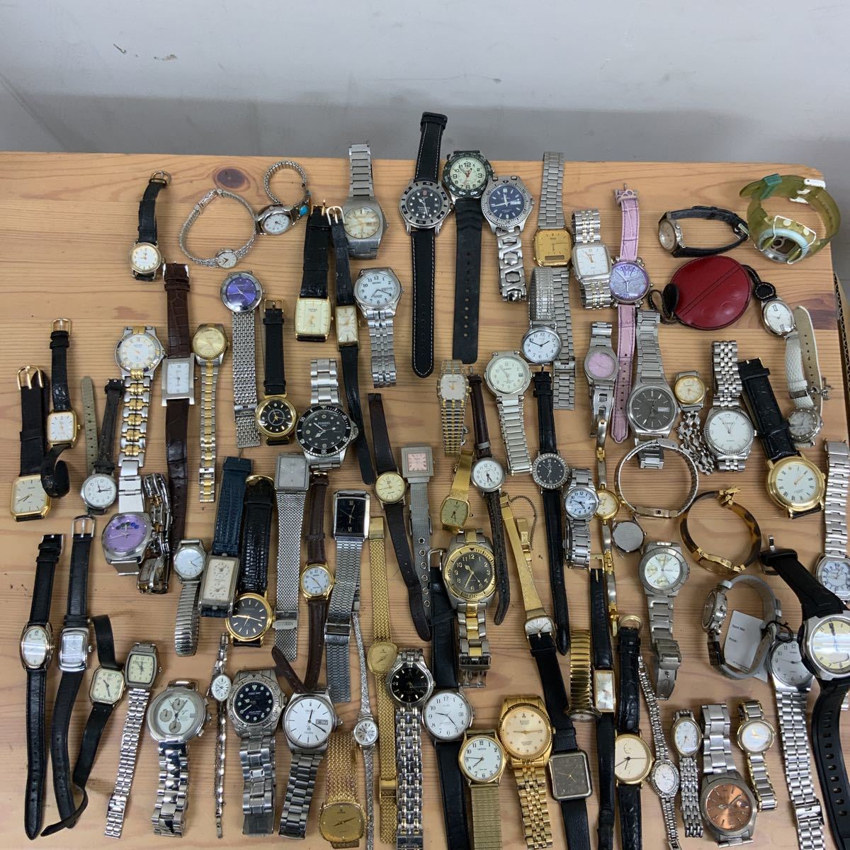 【お得，送料無料】 138jm ブランド 時計 腕時計 90本以上 まとめ売り SEIKO CITIZEN CASIO その他ブランド多数 大量 おまとめ 業者様(セイコー)｜売買されたオークション情報、yahooの商品情報をアーカイブ公開 - オーク その他