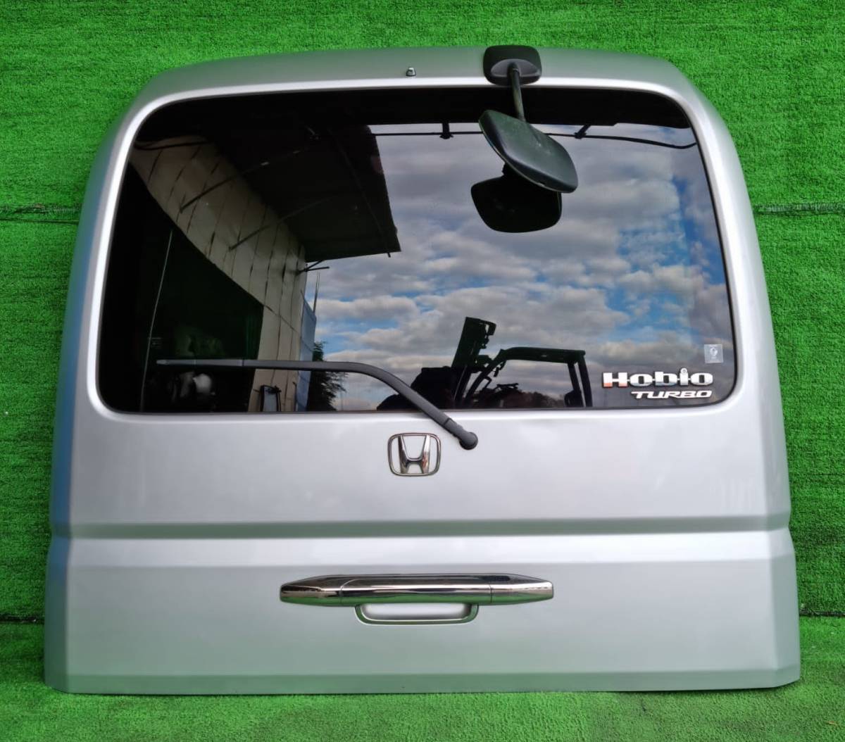 ホンダ　バモスホビオ　HM4　バックドア　（NH700M　シルバー