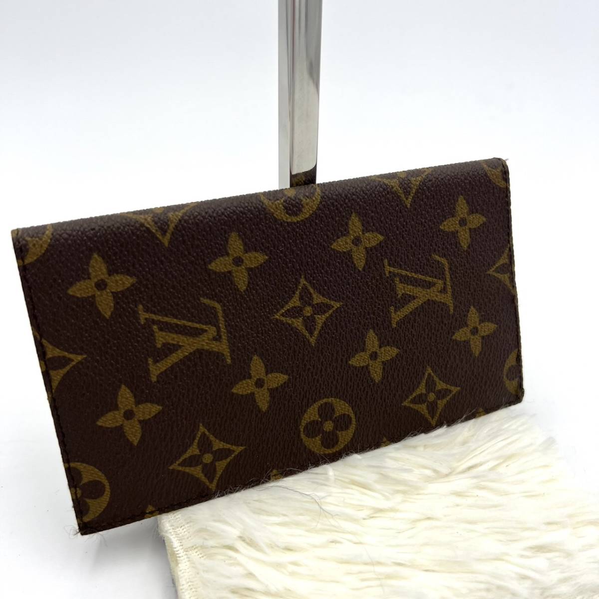 ルイヴィトン LOUIS VUITTON 2つ折り財布 M61663 ポルト モネ・ビエ