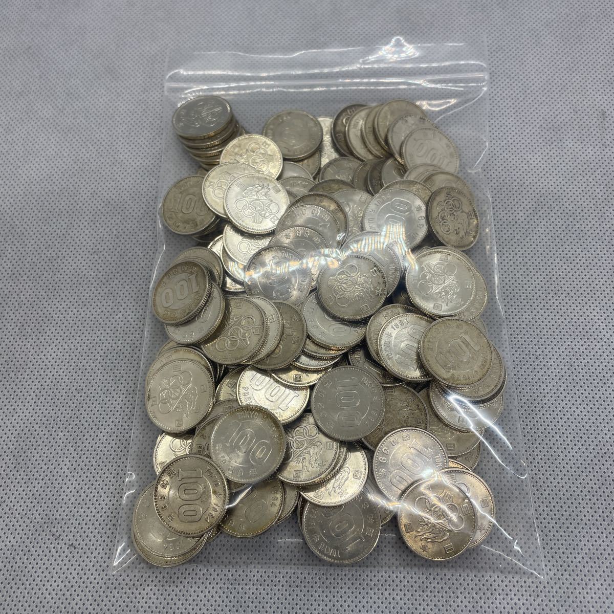 人気セール，送料無料 100円銀貨 東京オリンピック 1964年 昭和39年 まとめて150枚 額面15 000円(100円)｜売買されたオークション情報、yahooの商品情報をアーカイブ公開 - オークファン 現行