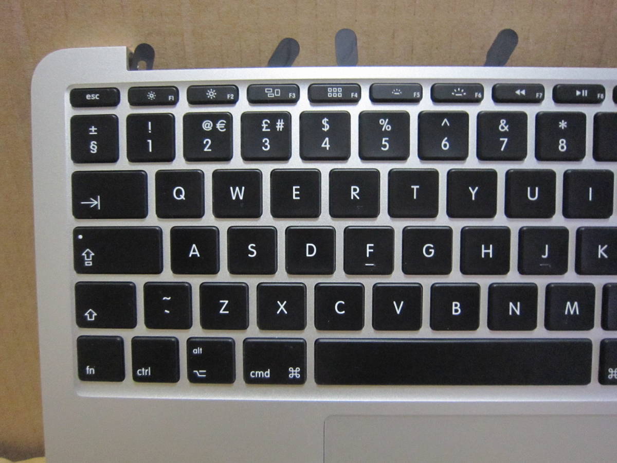 MacBook Air 11inch A1465 2013～2015対応 EU? キーボードユニット　2015年式(Early 2015)取り外し　 中古 正常動作品