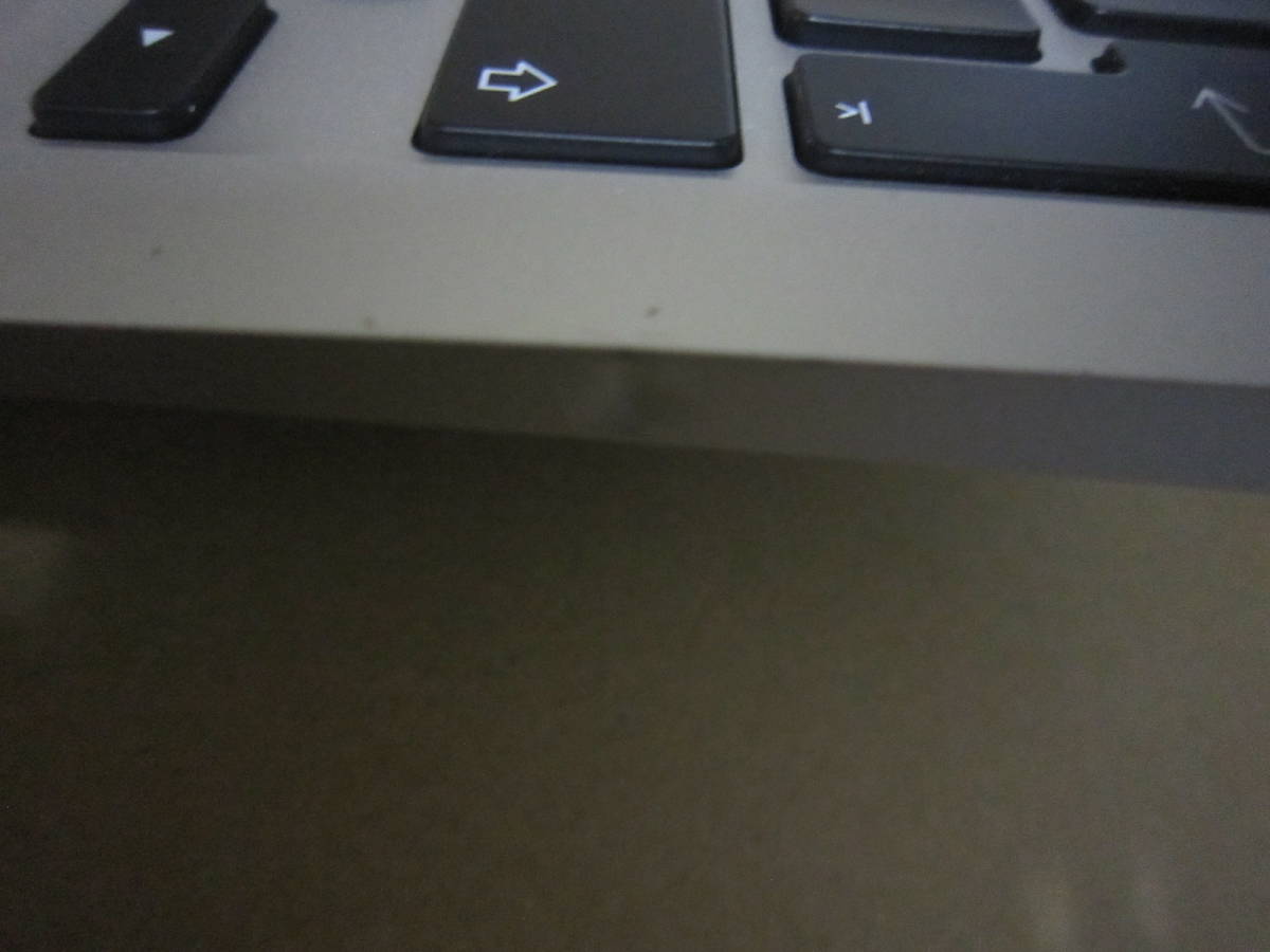 MacBook Air 11inch A1465 2013～2015対応 EU? キーボードユニット　2015年式(Early 2015)取り外し　 中古 正常動作品