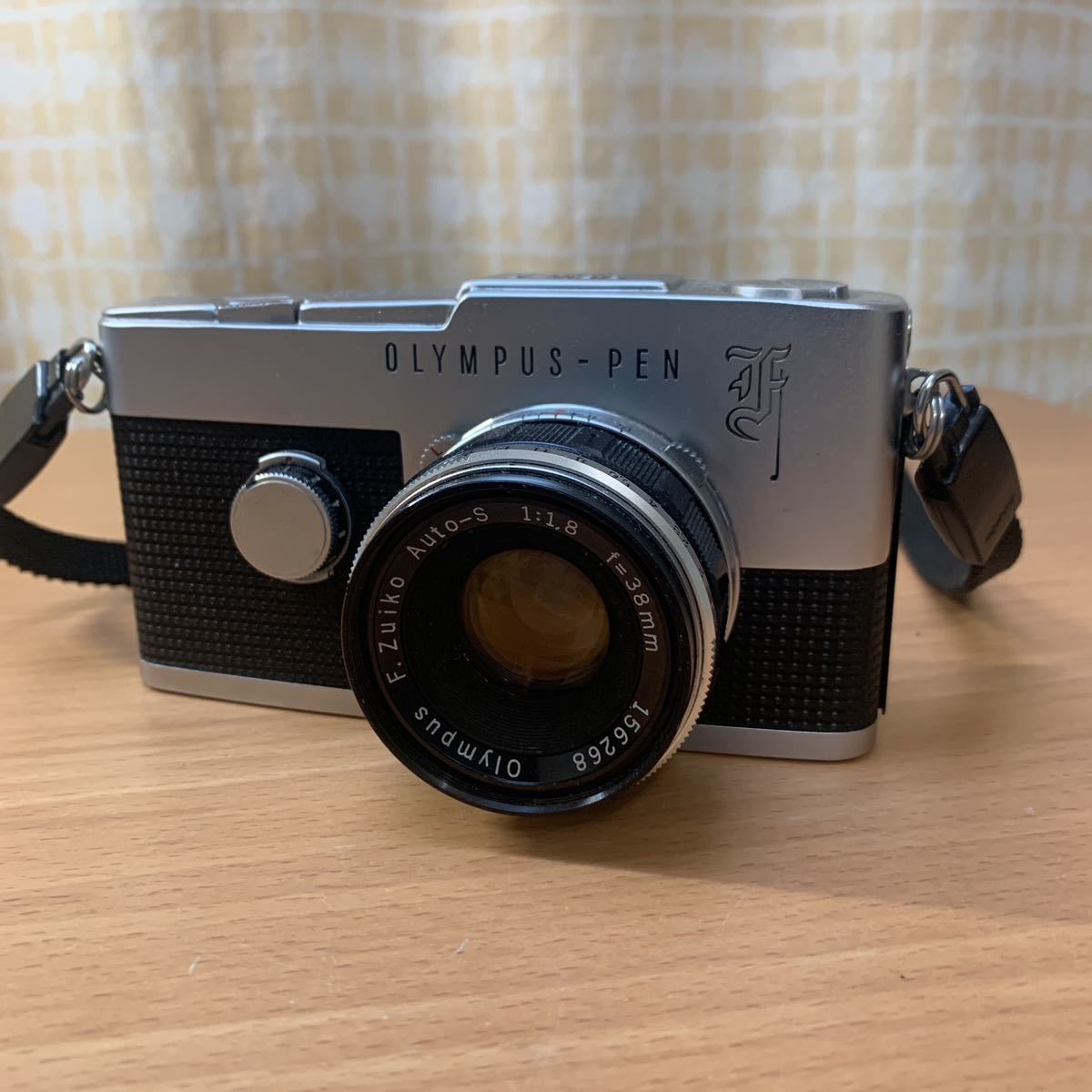 オリンパス OLYMPUS Pen F オリンパスペンF ZUIKO 38mm f1.8 カメラ