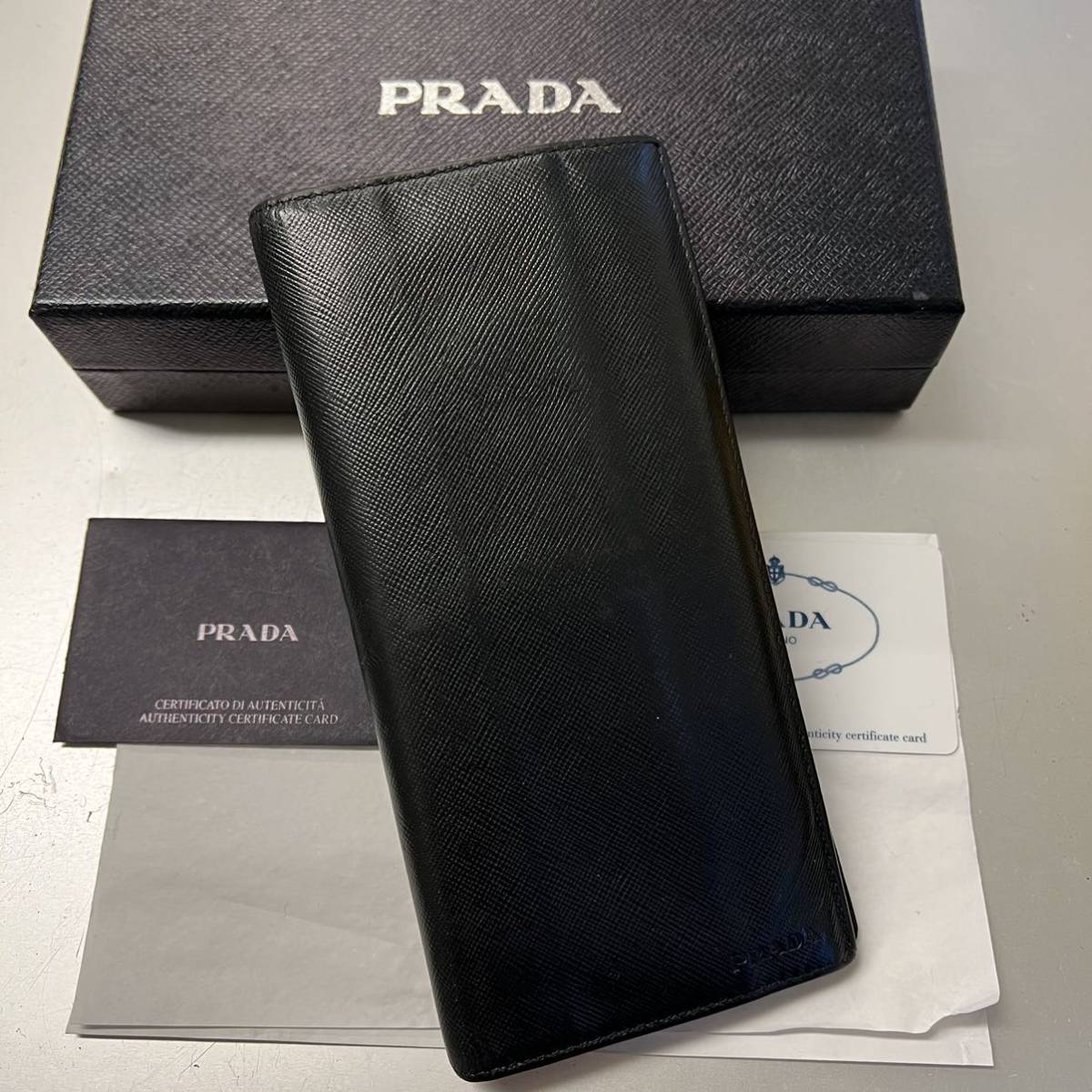 未使用に近い！ プラダ PRADA 財布 長財布 サフィアーノ | RAGNA.BY