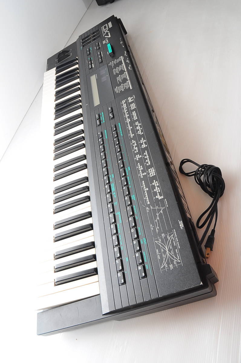YAMAHA ヤマハ DX7II-FD シンセサイザー ハードケース FM音源