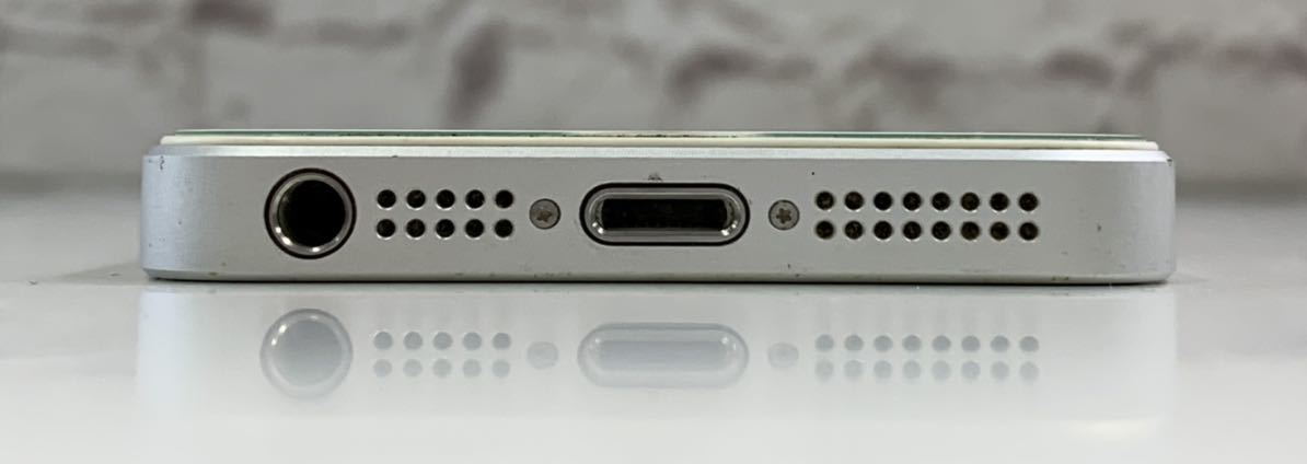 定番人気】 221124RM390021 Apple iPhone SE 64GB シルバー MLM72J/A