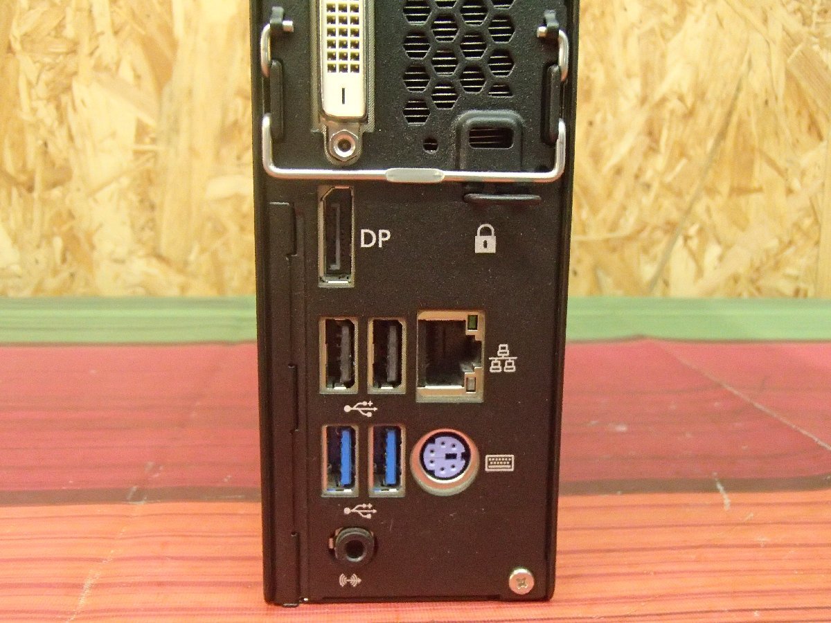 本日特価☆Fujitsu Esprimo スリムPC Intel Core i3 △1円スタート 超小型PC Fujitsu ESPRIMO Q556/R△Core i3-7100T/メモリ