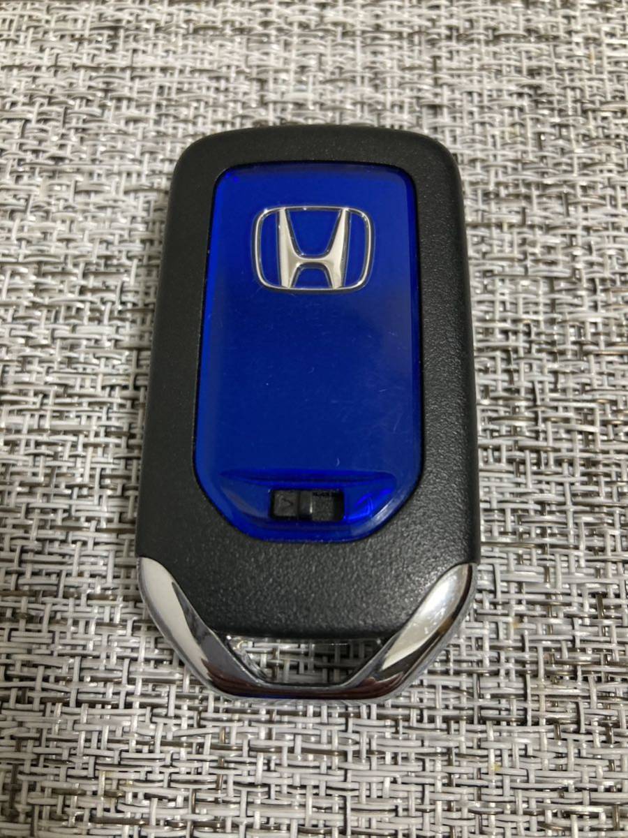 限定SALE，大得価 ホンダ 純正品 フリード ハイブリッド 4ボタン HV TDL-J31 スマートキー 両側パワースライド ハイブリッド(ホンダ用)｜売買されたオークション情報、yahooの商品情報をアーカイブ公開 - オーク ホンダ用