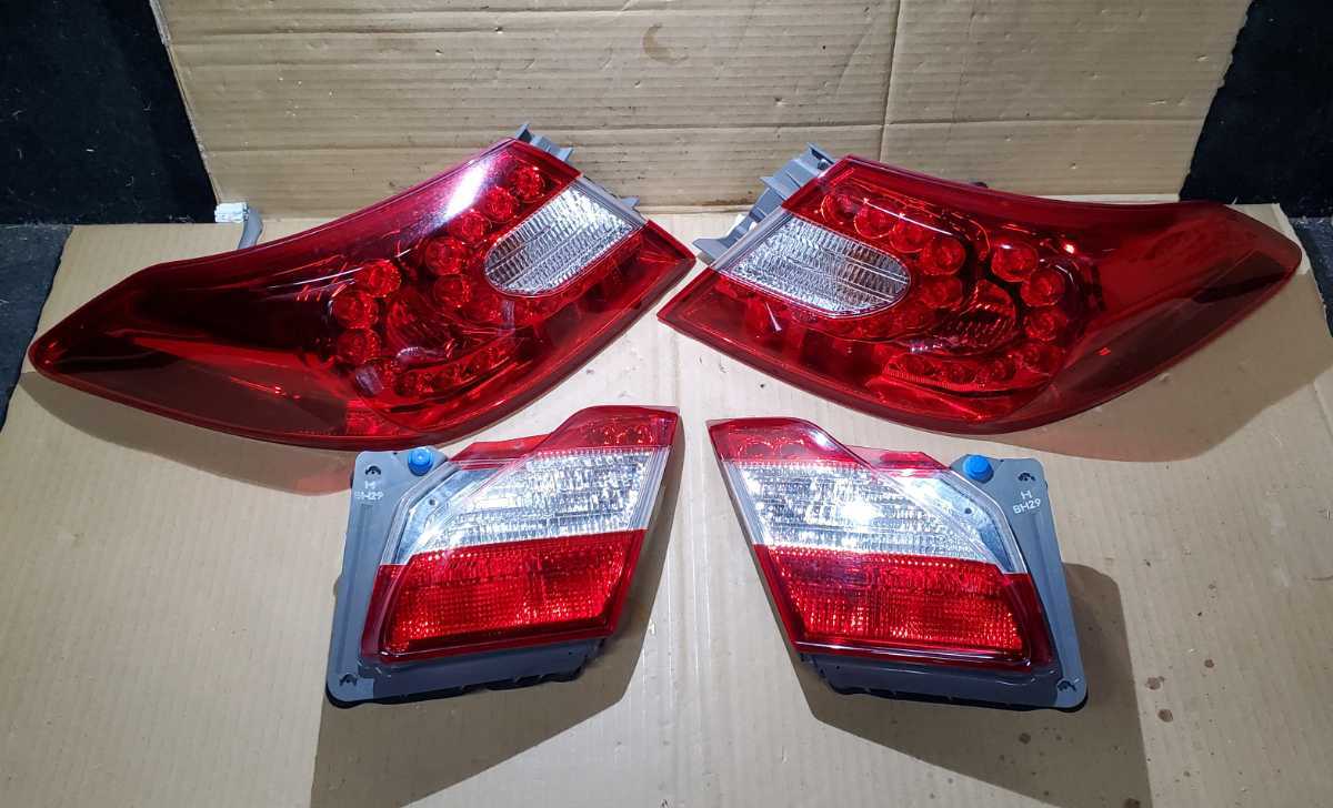 日産 フーガ KY51 純正 テールランプ 左右セット Y51 STANLEY P8642