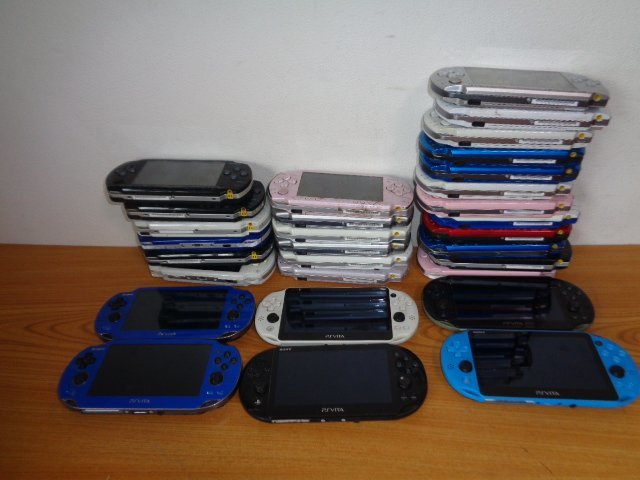 本体 PSP SONY 30台まとめてセット　送料無料　ジャンク　PSP　1000　2000　3000　PSvita　PCH-1000　PCH-2000　ソニー　Sony