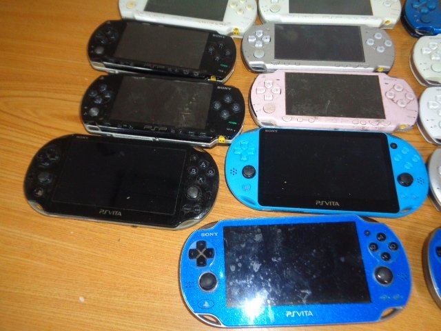 本体 PSP SONY 30台まとめてセット　送料無料　ジャンク　PSP　1000　2000　3000　PSvita　PCH-1000　PCH-2000　ソニー　Sony