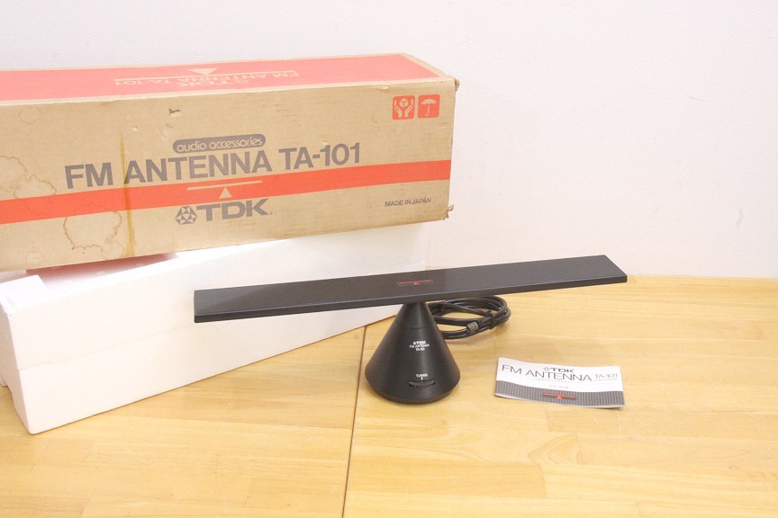 ///TDK ウイング型 室内用FMアンテナ TA-101 ///
