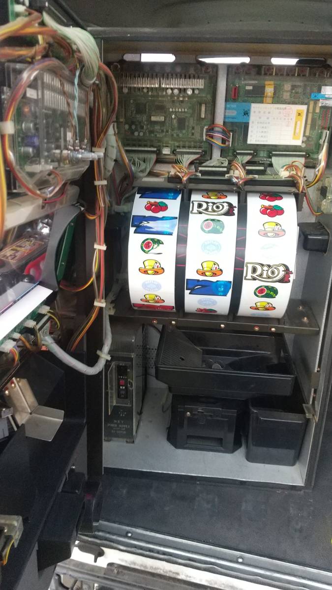 パチスロ 実機 ネット 4号機 リオ デ カーニバル ジョーカーバージョン