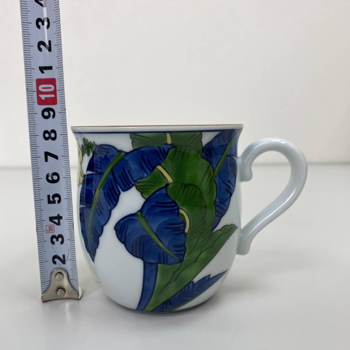 23B0123 源右衛門窯 染錦芭蕉絵 マグカップ 有田焼 食器 伝統工芸品