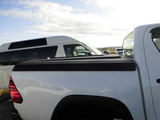 1円スタート、売り切り、トヨタ、ハイラックス、TRD、ハードトノカバー 