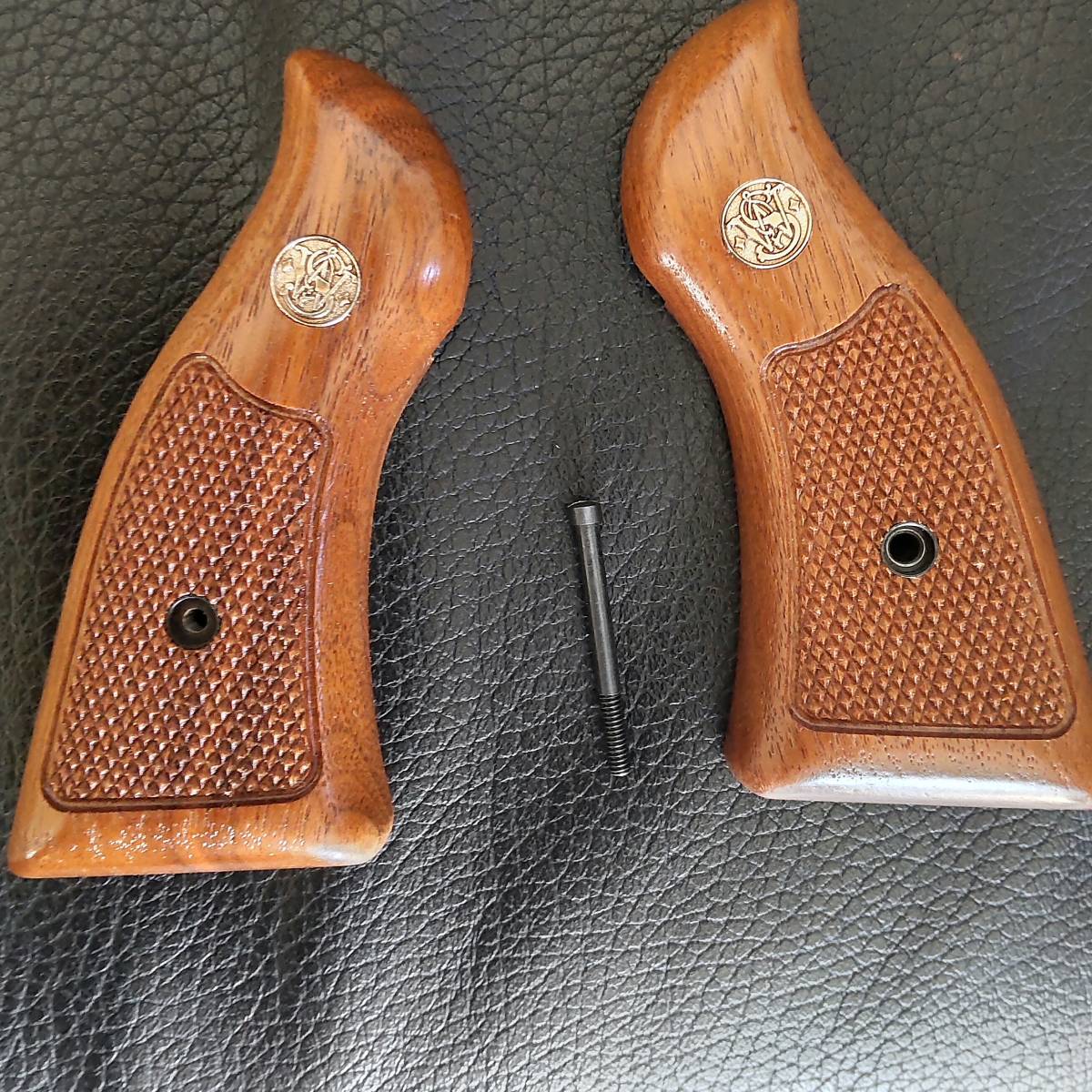 ハート フォード製 Kフレーム 木製グリップ MGC Lフレーム