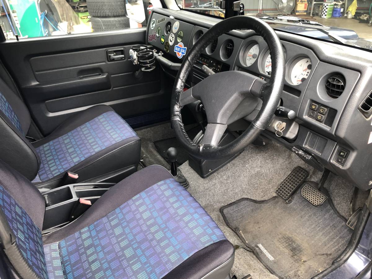 売り切り JA22 リフトアップ オートマ カスタム ジムニー AT 4WD クロカン 釣り キャンプ バーベキュー ジムニー スズキ JA22 リフトアップ中古車」の中古車を探すカーセンサー オートマ(AT)車・ja22wの中古 AZ-オフロード・リフトアップの中古車を探すカーセンサー
