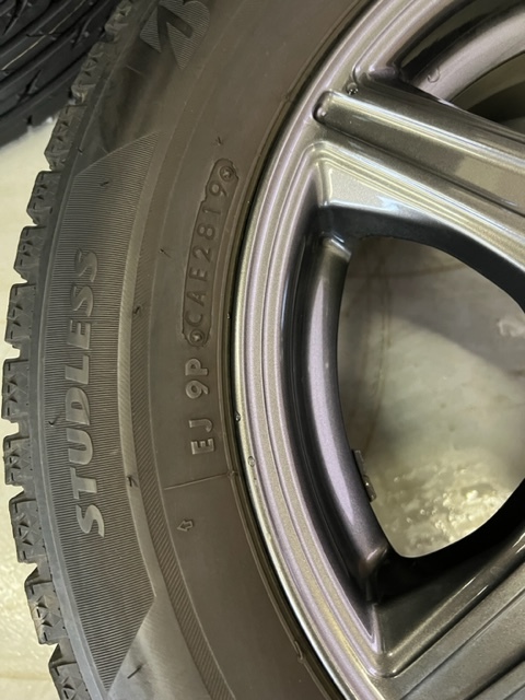 美品中古 スタッドレス 19年製 ブリザックVRX2 175/65R14&ブリヂストン