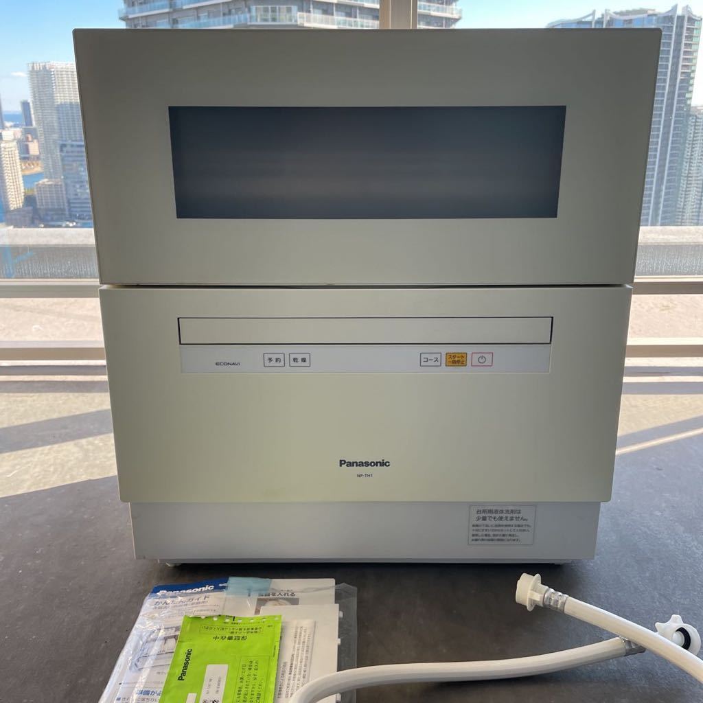 Panasonic 食器洗い乾燥機 NP-TH1 2018年製 Panasonic 食器洗い乾燥機