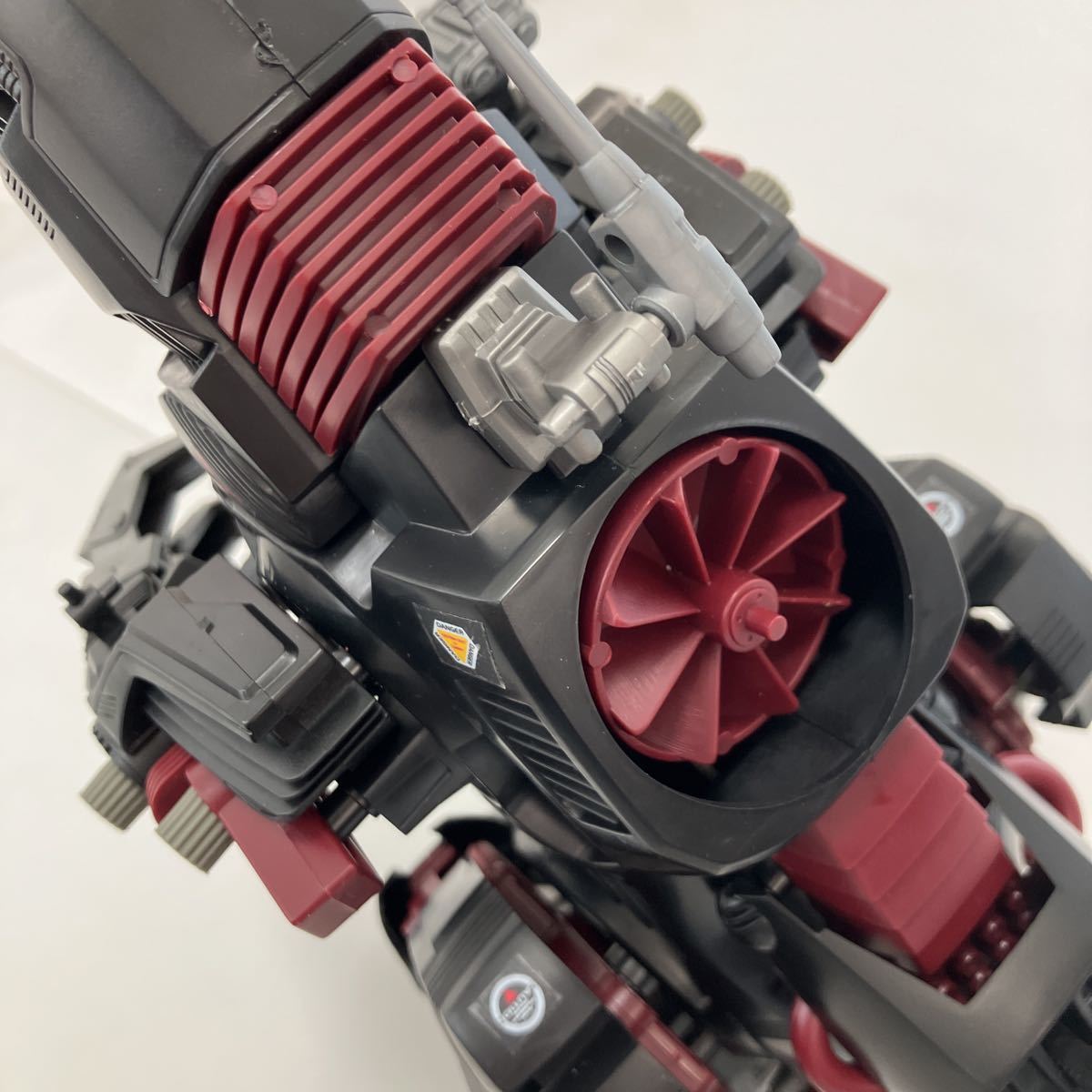 ジャンクメカ生体ゾイド「デスザウラー」（恐竜型） AZ-07 DEATH