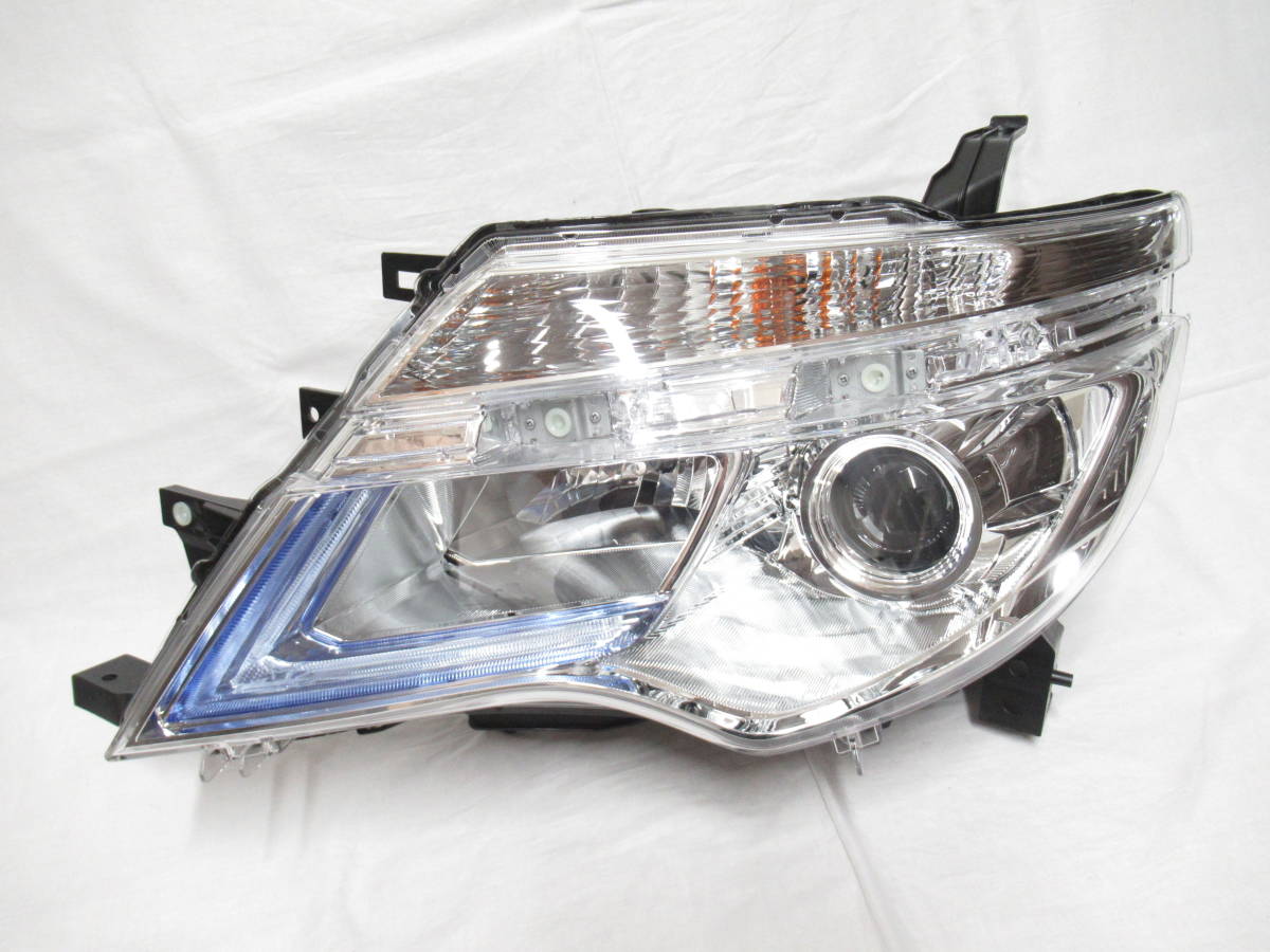 最安値，得価 品 LED点灯確認済 C26 後期 セレナ 左 LED ヘッドライト 231(ヘッドライト)｜売買されたオークション情報、yahooの商品情報をアーカイブ公開 - オークファン 日産用
