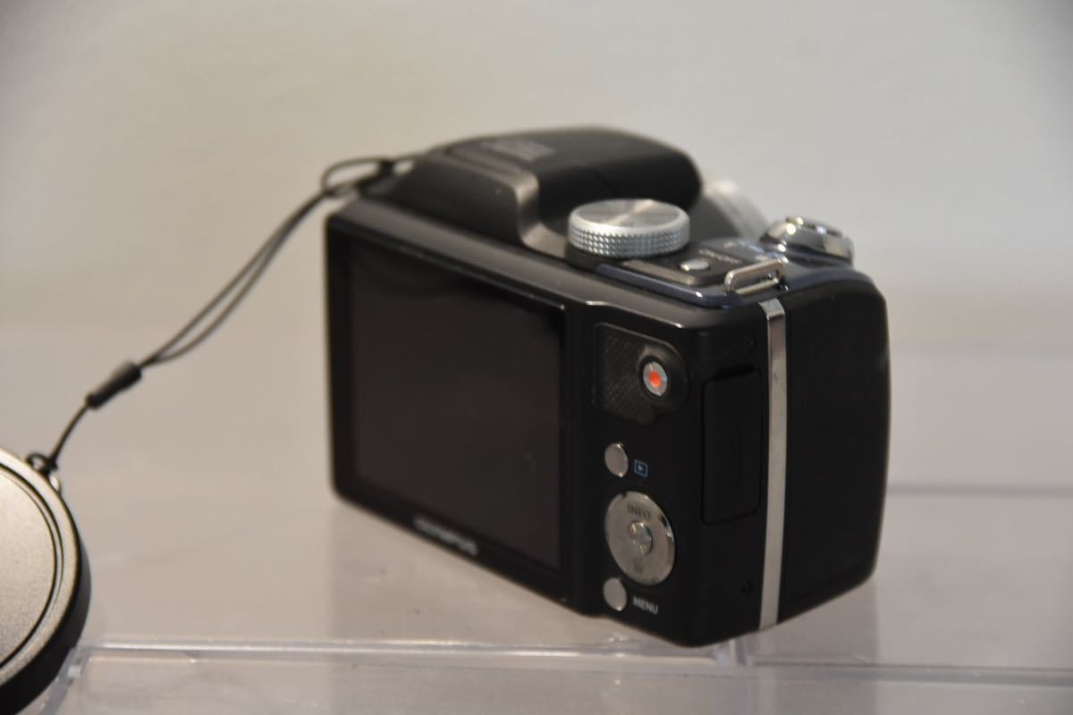 中古OLYMPUS オリンパス μ DIGITAL 800 シルバー コンパクト