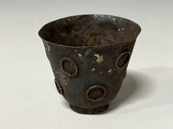 Mn1977『某古代ロマン収集家放出品』古代銅　輪文　盃　正倉院瑠璃の盃に似たデザイン　ペルシャササン朝イラクシルクロード朝鮮半島百済　