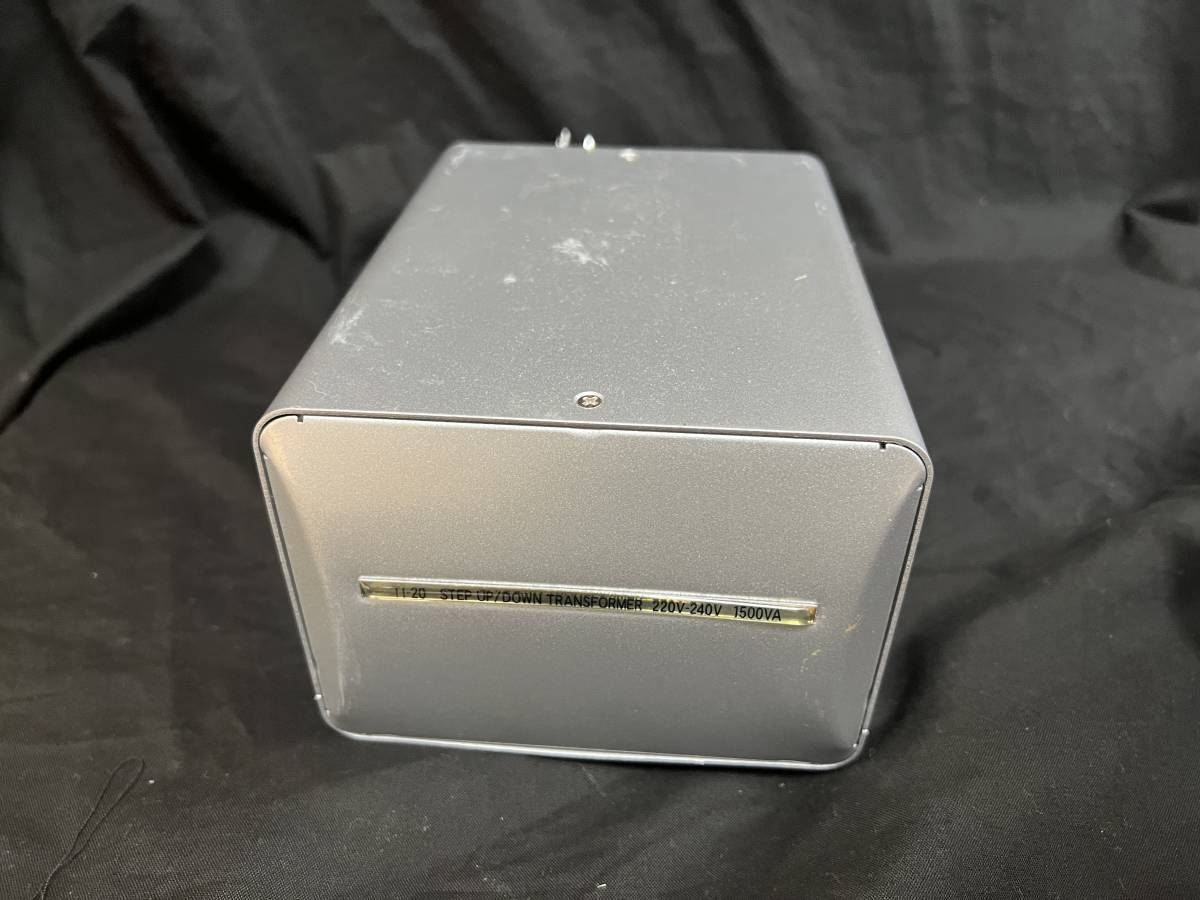 カシムラ 変圧器 TI-20 AC 220V ~ 240V / 1500W Voltage Transformer