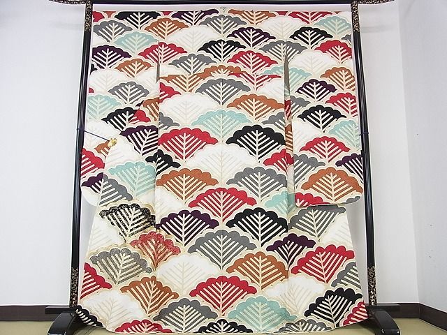 花美人□豪華振袖 駒刺繍 松尽くし 金彩 逸品 ps4081 駒刺繍 金彩 逸品