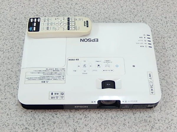 EB-1785W プロジェクター - メルカリ 美品EPSON ランプ点灯48時間