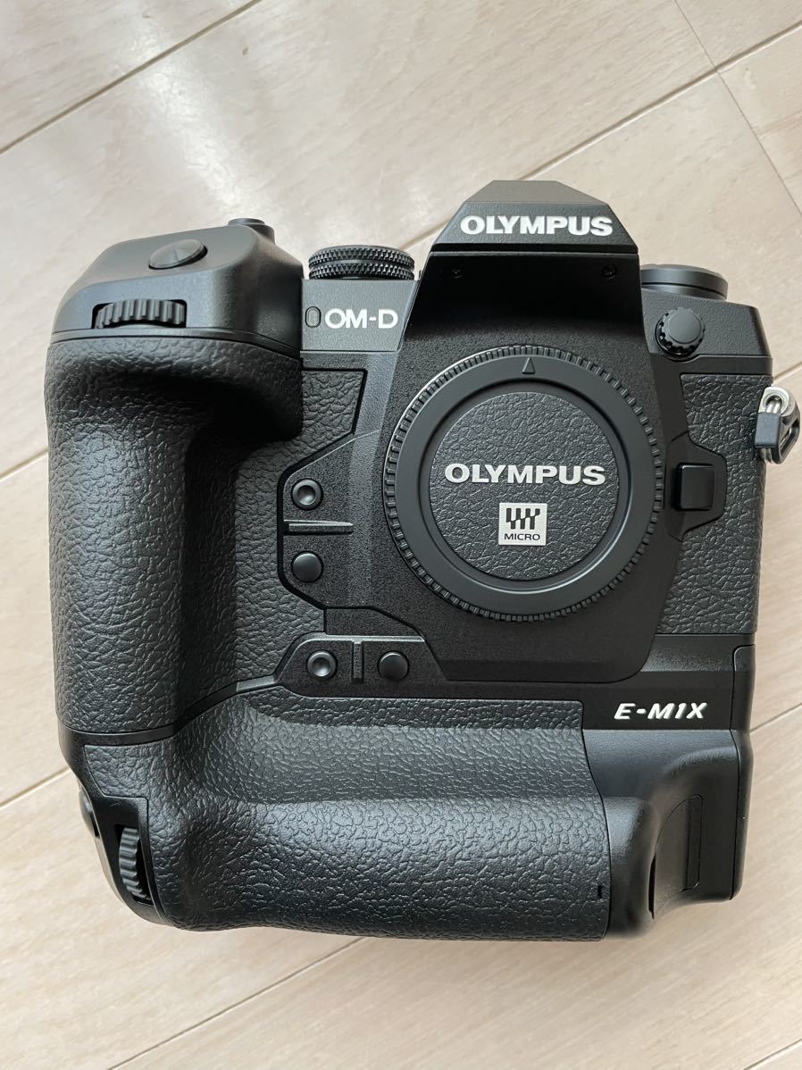 オリンパス OLYMPUS OM-D E-M1X ボディ E-M1X OM-D オリンパス カメラ