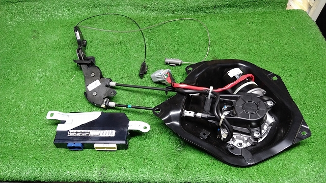 セレナ C26 HC26 パワー スライド ドアモーター 右 運転席側 確認済み コントローラーユニット付 パワスラ FC26 HFC26 NC26 FNC26