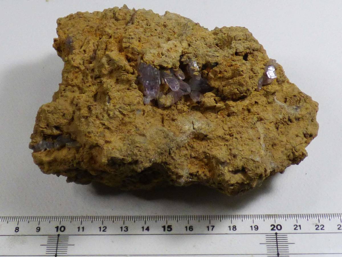 国産鉱物 天川村の紫水晶＜母岩付き＞一級品（大型標本） 奈良県天川村