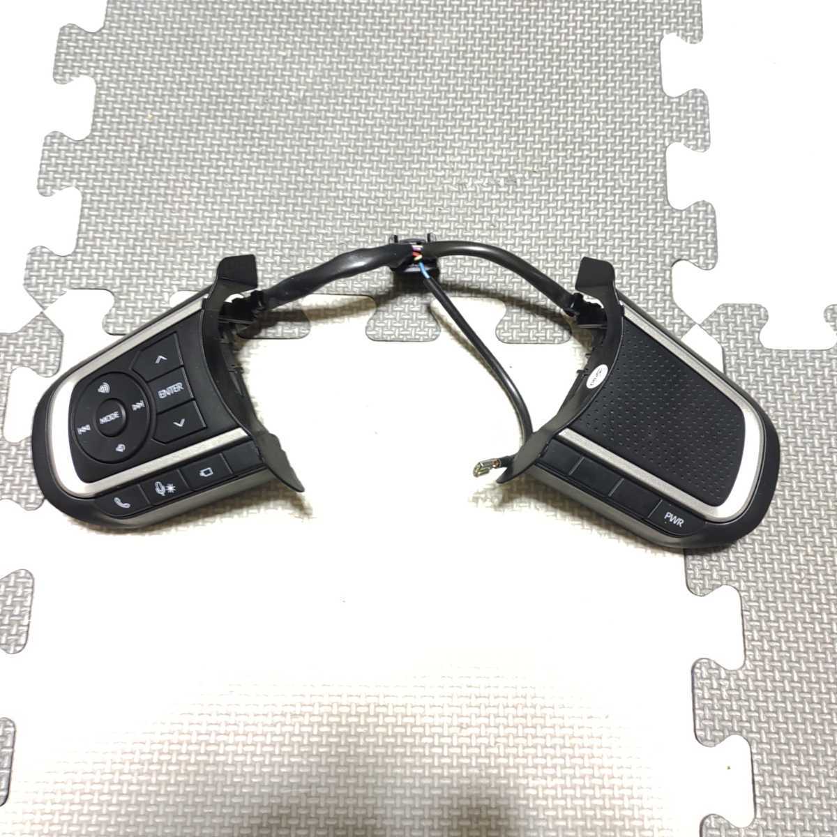 ★LA650S LA660S タント純正ステアリングスイッチ ハンドルリモコン クルコン★LA900SタフトS700VアトレーハイゼットカーゴS500P★