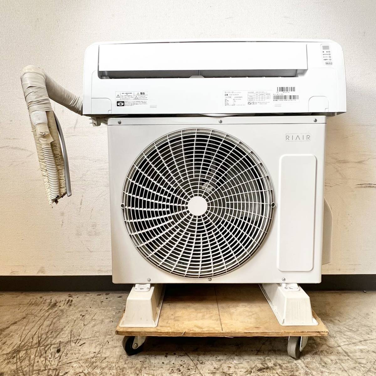 213＊中古品 2022年製 ヤマダホールディングス 2.2kW ルームエアコン 