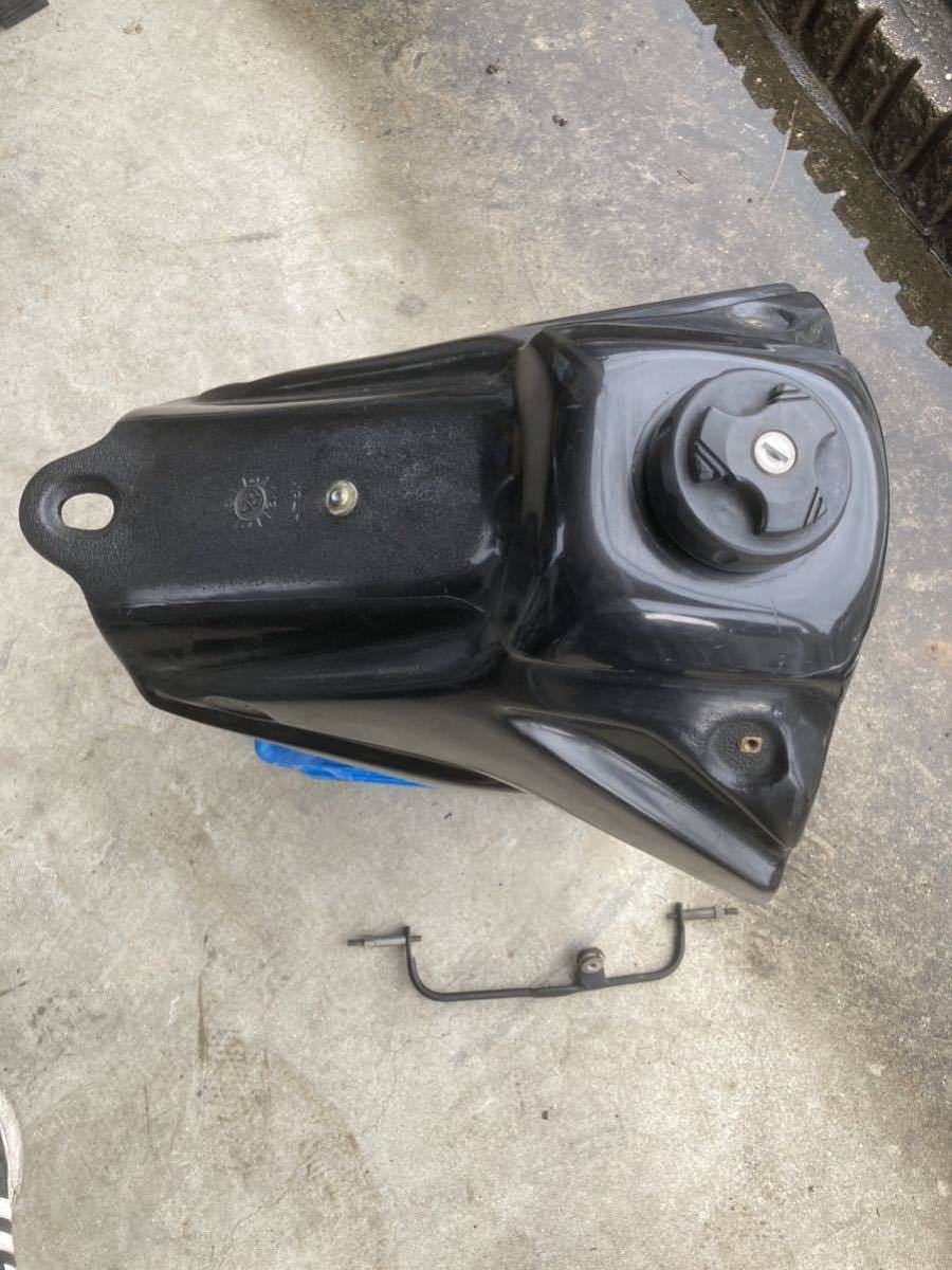 XR250 IMSビッグタンク 12.1L 鍵付きキャップ 燃料コック付き 3.2 