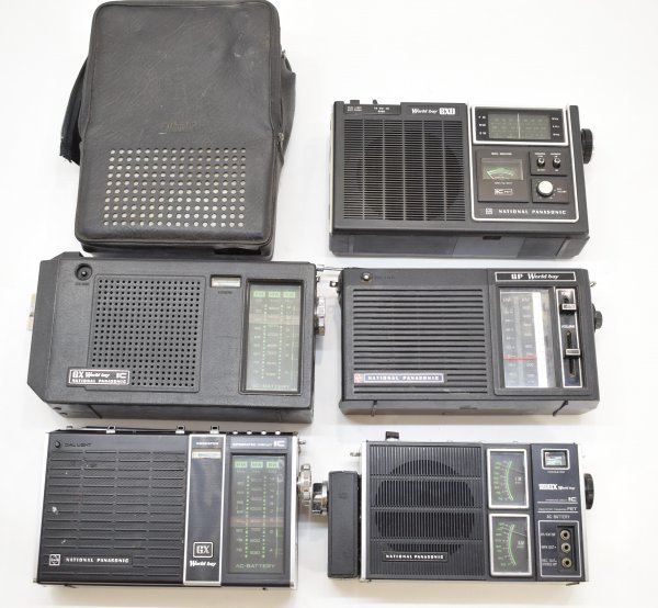 ナショナルパナソニック R-82 希少 1972年 デザインAMラジオ ナショナルパナソニック R-82 希少 1972年 デザインAMラジオ - メルカリ