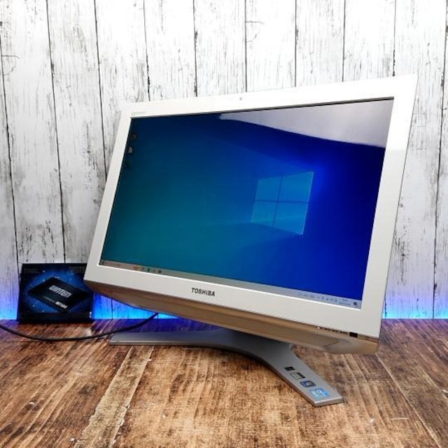 動作確認済】TOSHIBA 一体型PC D711/T9BFWD Windows10 新品 SSD 240GB