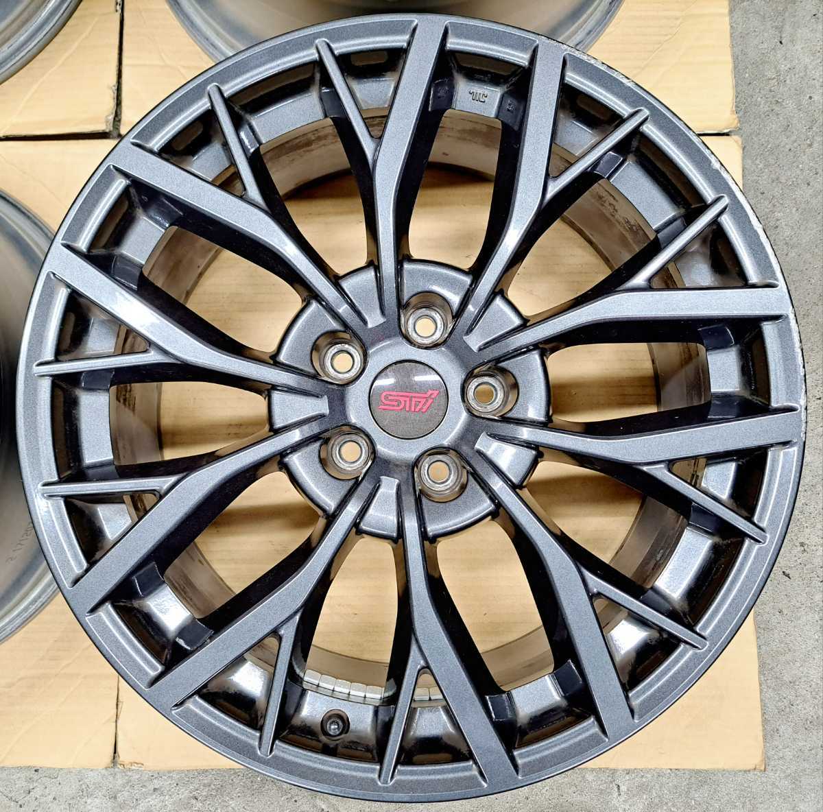 スバル WRX STI 後期モデル 純正 19インチ 8.5J ホイール 4本セット 