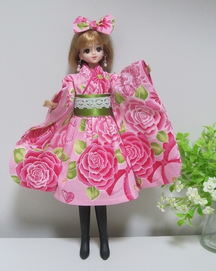 ハンドメイド ジェニーちゃん 高校生リカちゃん 着物ドレス 薔薇模様