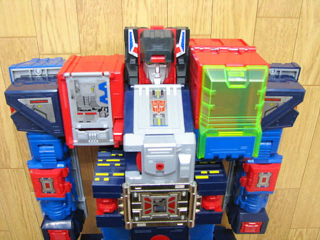 13 極美品 タカラ トランスフォーマー カーロボット C-027