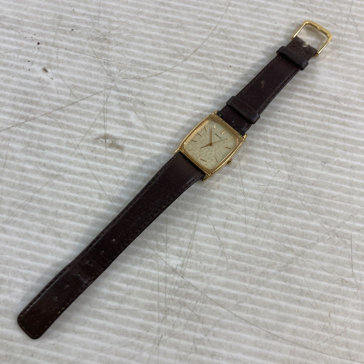 ジャンク SEIKO セイコー クォーツ 腕時計 5P31-5170 シャリオ 
