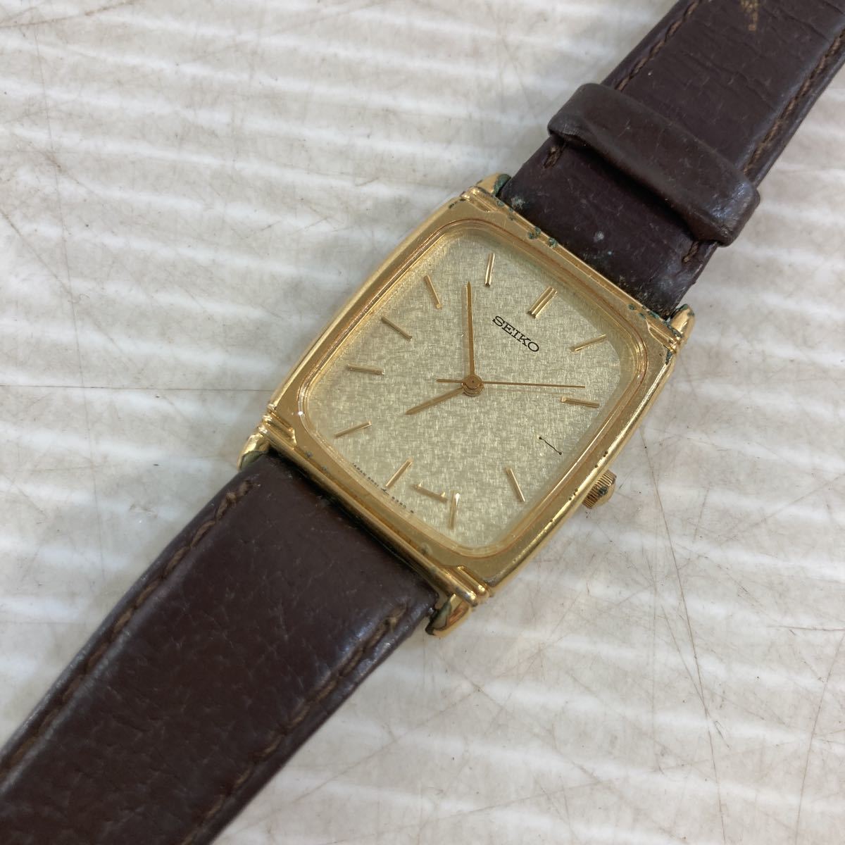 ジャンク SEIKO セイコー クォーツ 腕時計 5P31-5170 シャリオ 
