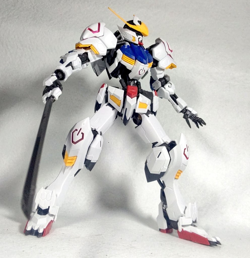 ガンダム 鉄血のオルフェンズ ガンプラMG ガンダムバルバトス 完成品 