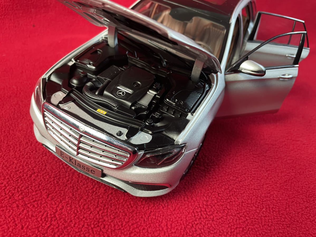 1/18 メルセデスベンツ Eクラス ワゴン ディーラー特注 MercedesーBenz