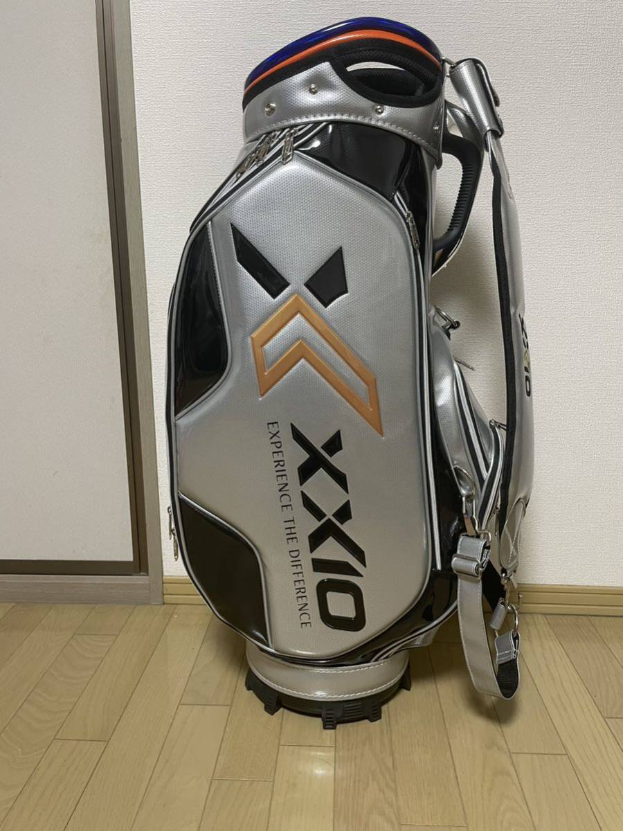 ✨未使用級✨ ゼクシオ 上位モデル キャディバッグ 黒 9.5型 未使用 XXIO