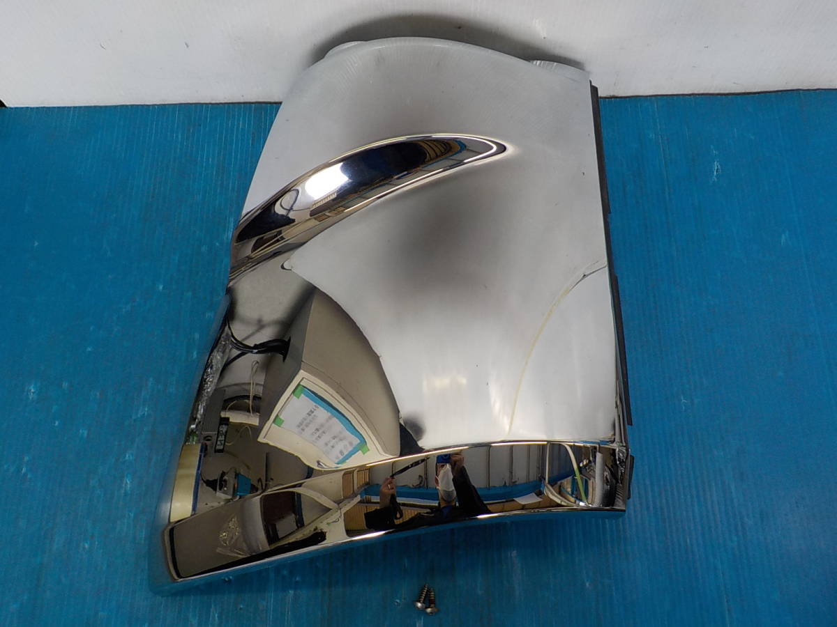 ★三菱ふそう純正 フロント左 コーナーパネルカバー★キャンター FBA00★メッキ トラック MK617932★K8975P D-28C