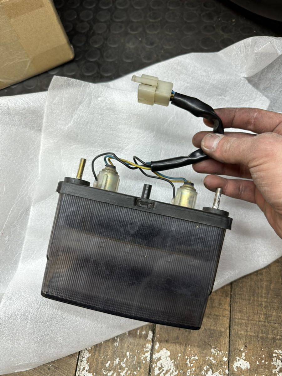 xjr400用　LEDテールランプ(スモーク) Assy 4hm 〜97